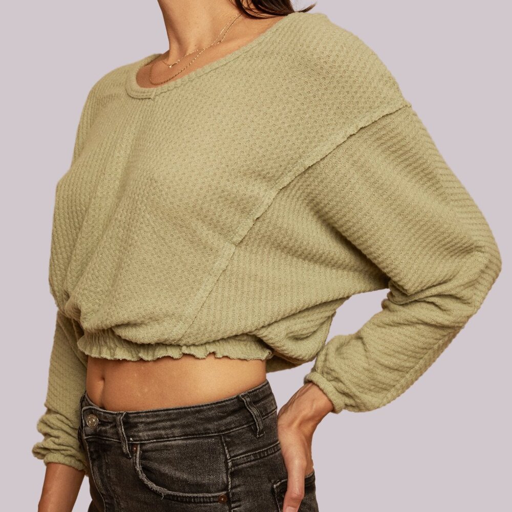 🍋3 for $20🍋 NWT FOREVER 21 Cotton Bland Sage Long Sleeve Crop Top Size S